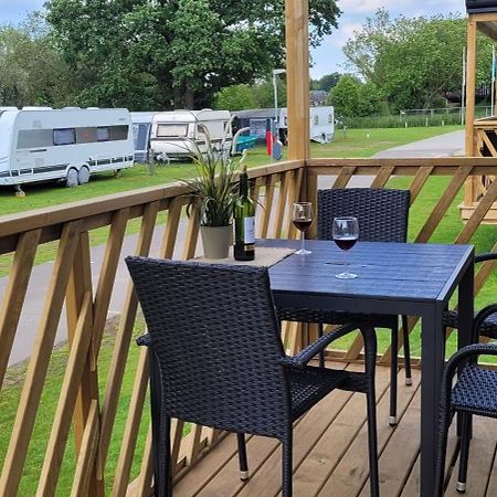 Knaus Campingpark 梅彭 外观 照片